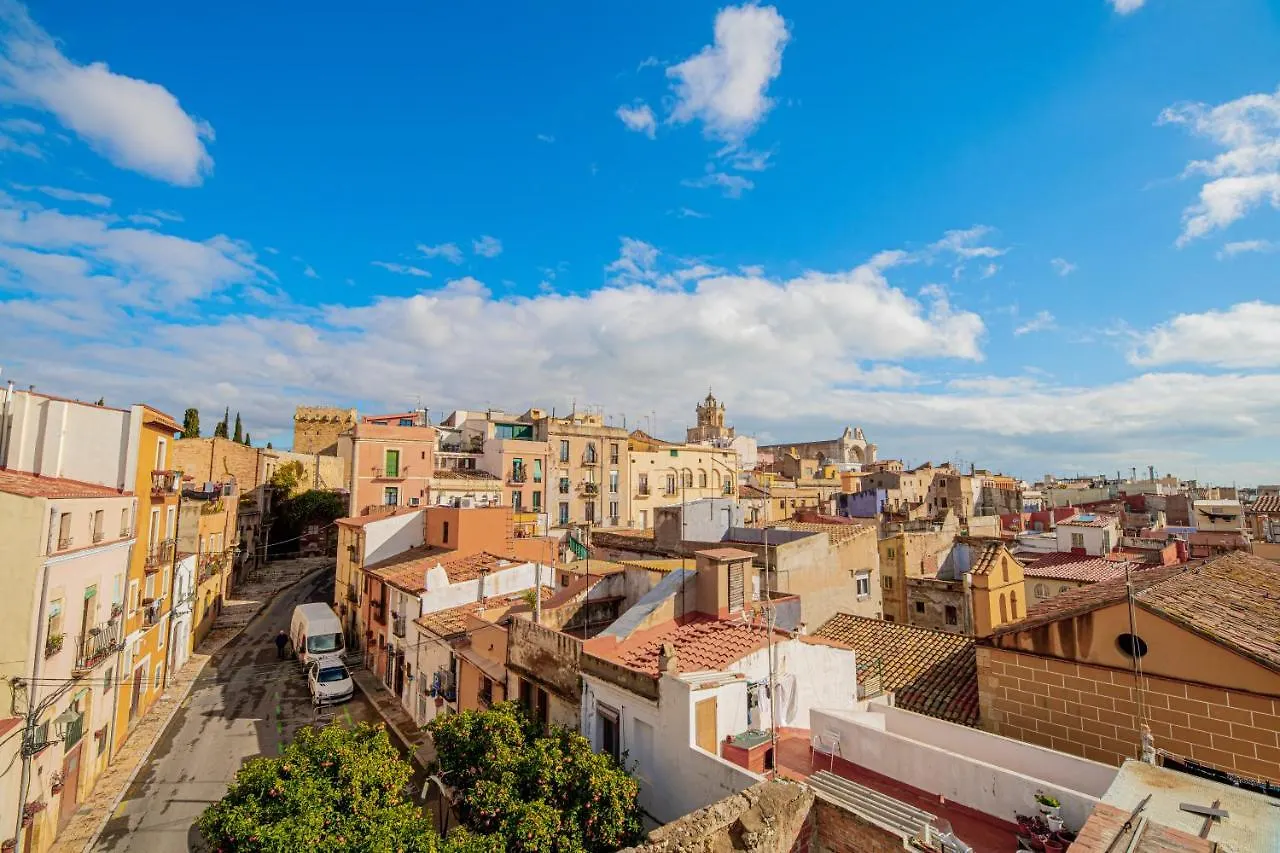 Apartamento 2 en la muralla romana junto a la Catedral Tarragona 0*,  España